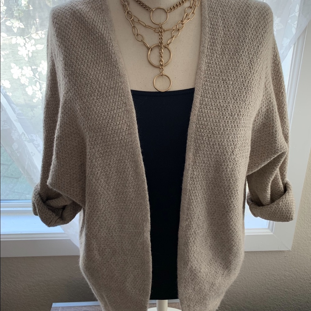 Brandy Melville Beige Cardi